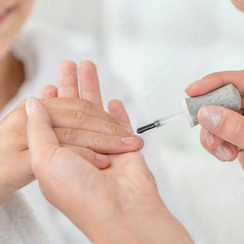 Kids' Polish Change on Hands