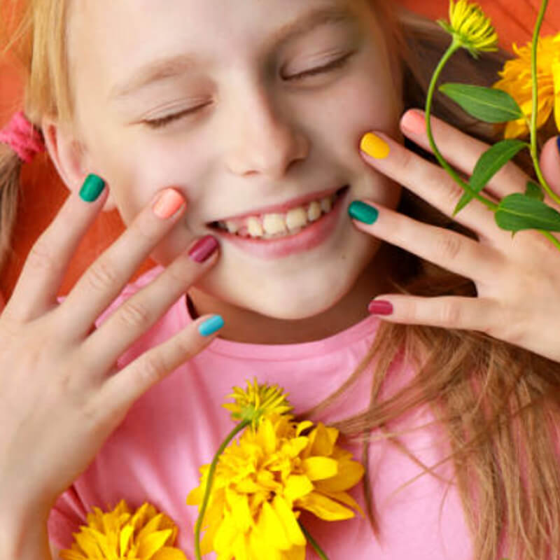 Manicure for Under 7 - 10 yrs old